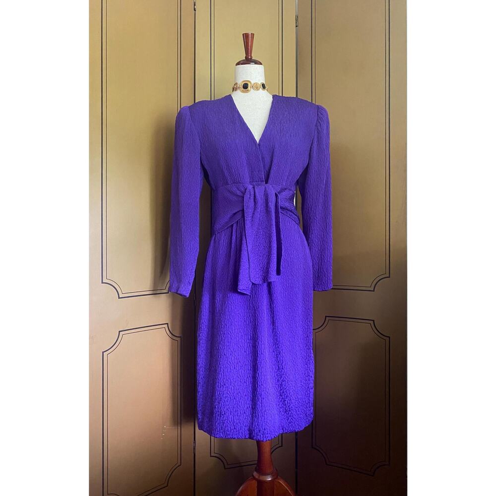 Vintage Oscar de la Renta dress in bright purple, size L